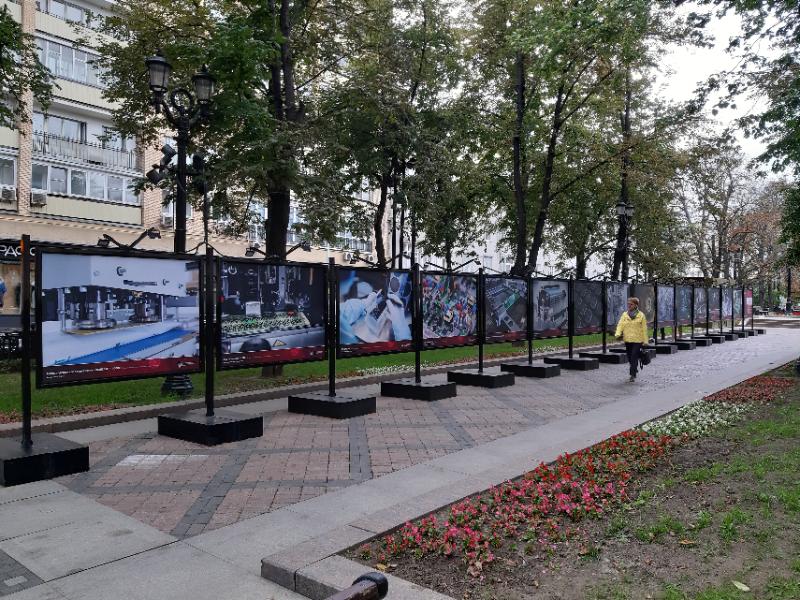 В центре Москвы открылась фотовыставка посвященная высоким технологиям ООО "МЕДПЛАНТ"