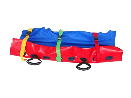 Укладка для оказания медицинской помощи несовершеннолетним в образовательных организациях (травматологическая детская) УПНтд в чехле-сумке ЧСп-01 с детским матрасом вакуумным